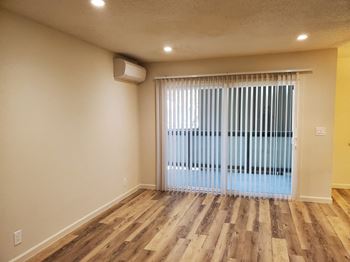 Vinyl flooring